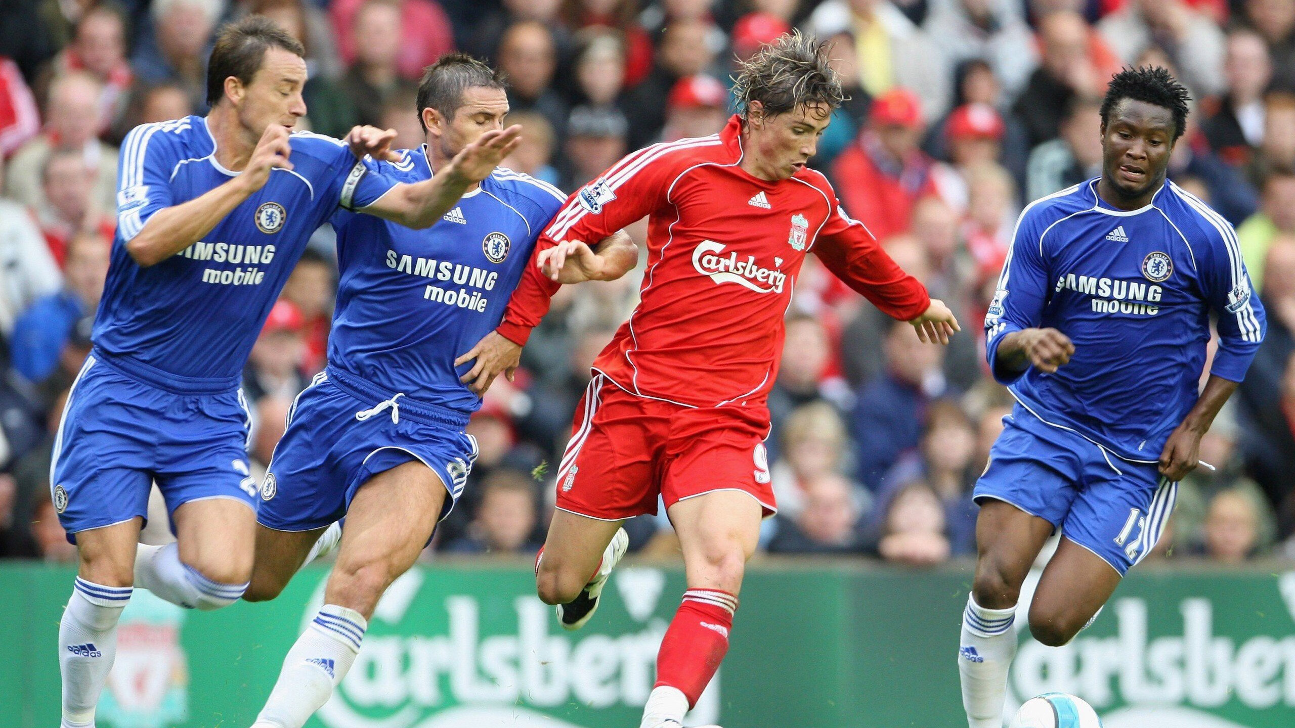 “逆境逆转：球队在危机中的神奇表现”，逆境概念