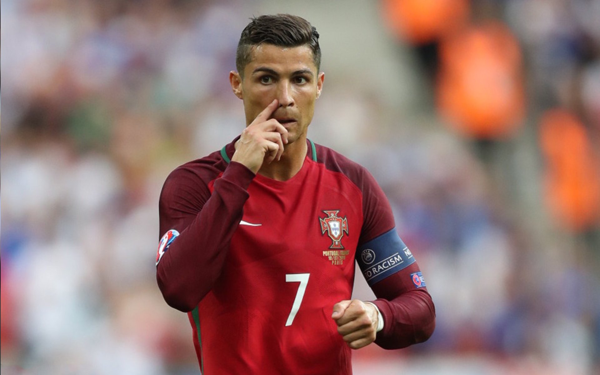 凯撒酋长球迷支持力度加大，主场气氛火爆，凯撒大帝是哪位足球运动员